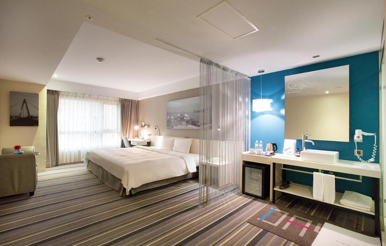 Hotelday Tamsui Eksteriør billede