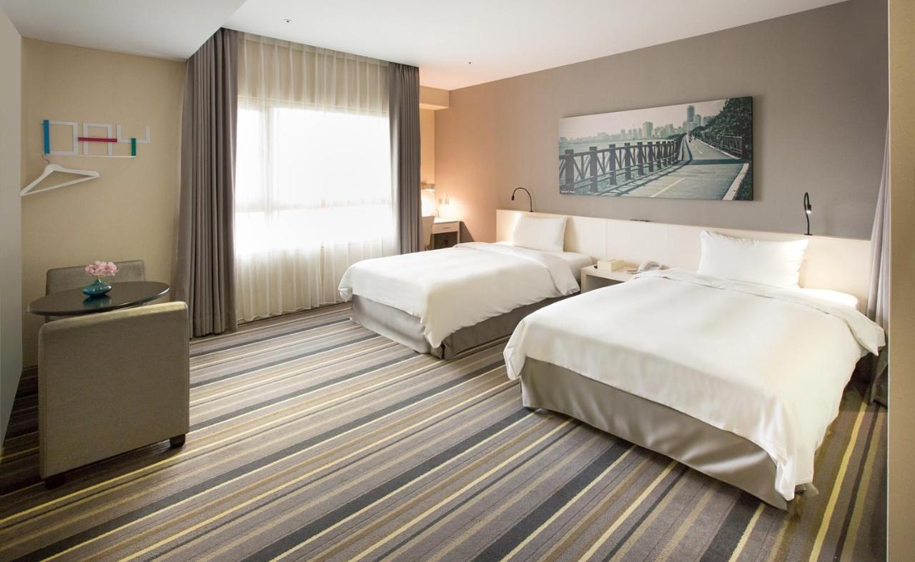 Hotelday Tamsui Eksteriør billede