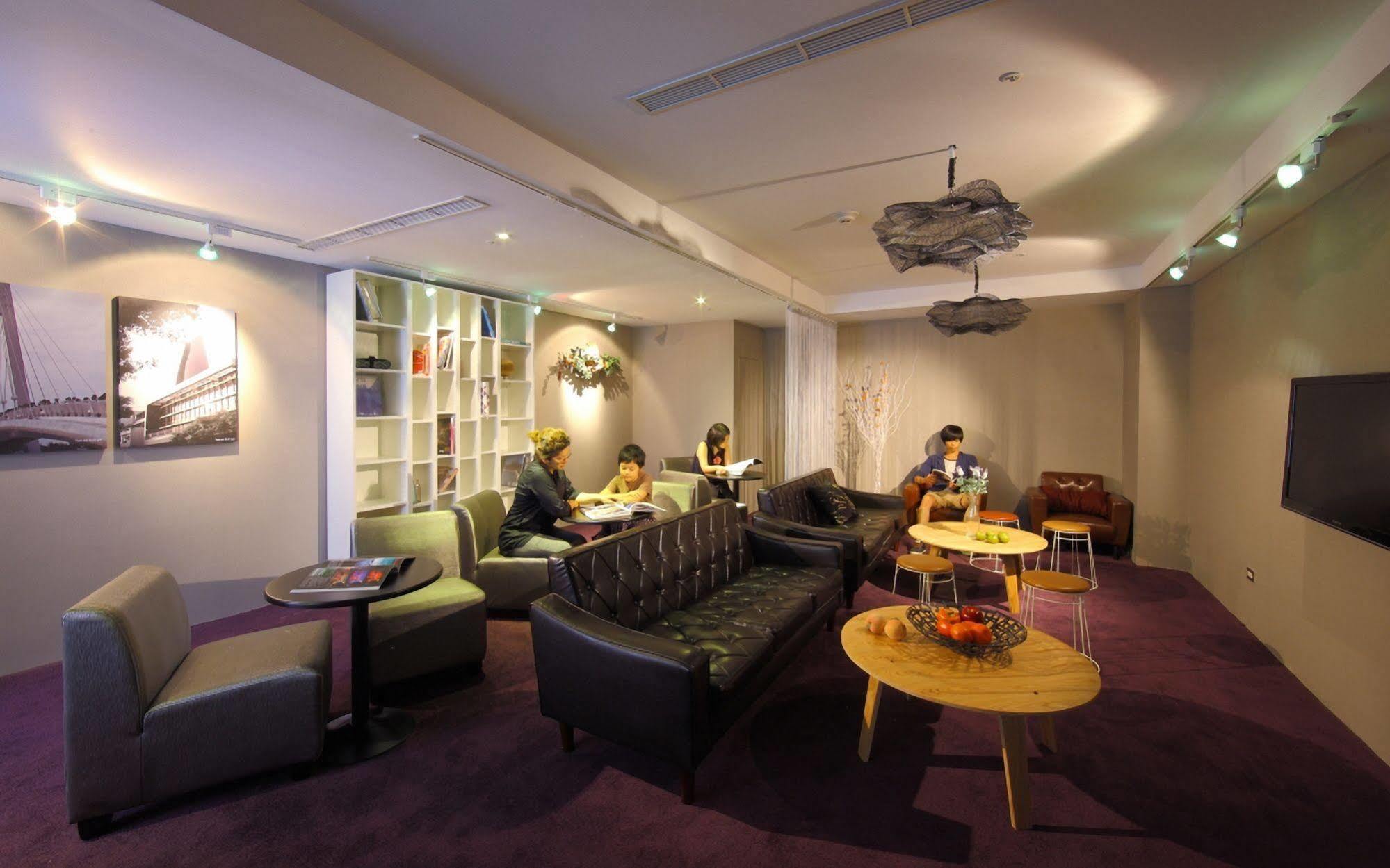 Hotelday Tamsui Eksteriør billede
