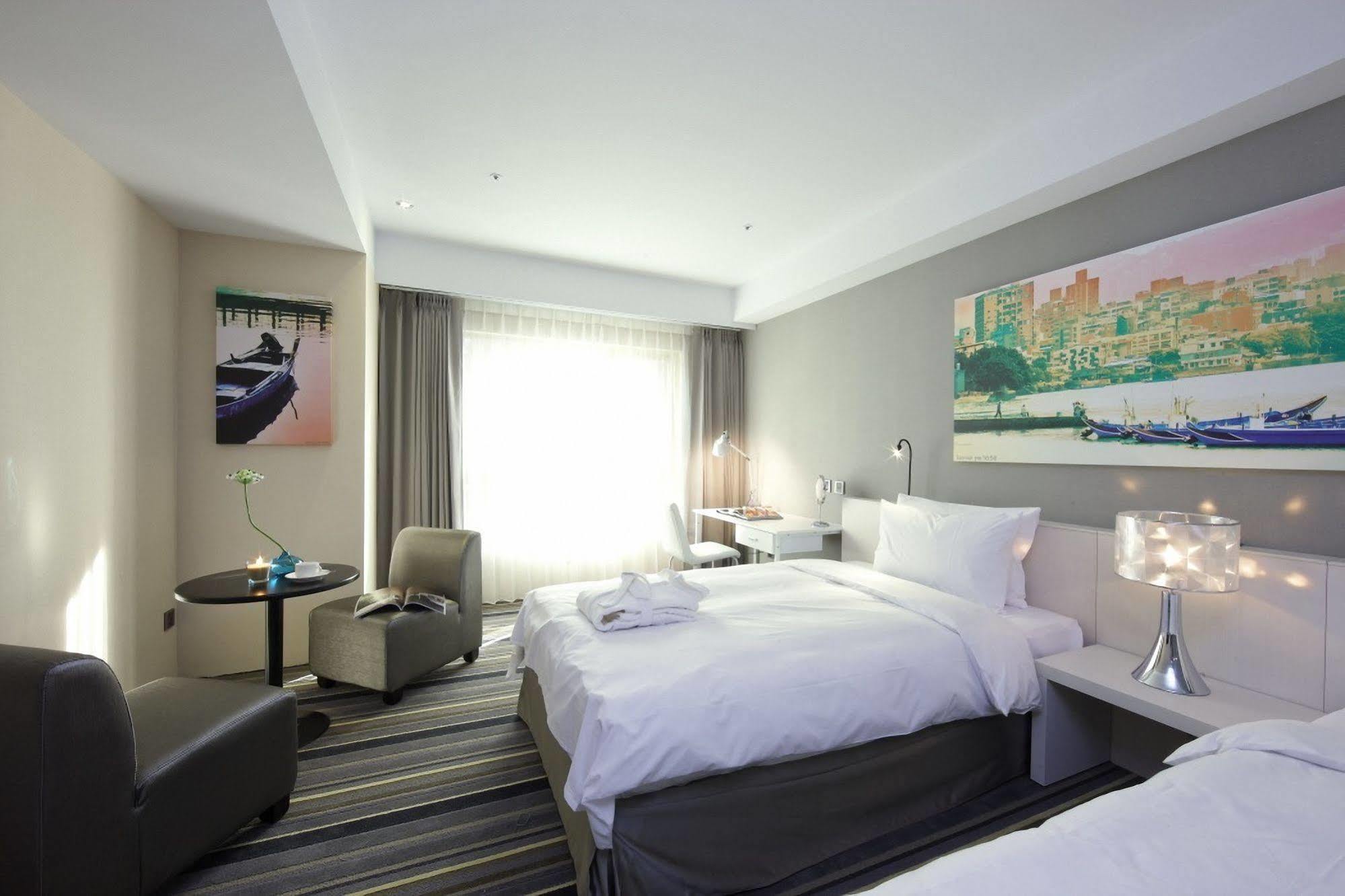 Hotelday Tamsui Eksteriør billede